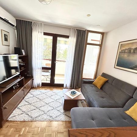 Apartman Mira Задар Екстериор снимка
