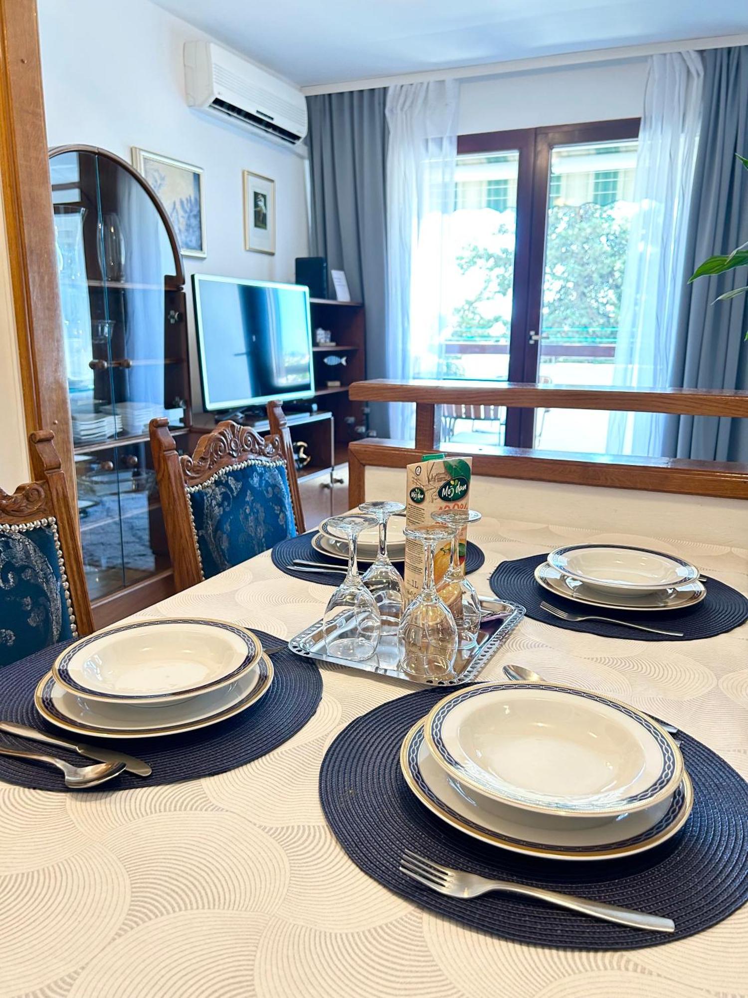 Apartman Mira Задар Екстериор снимка